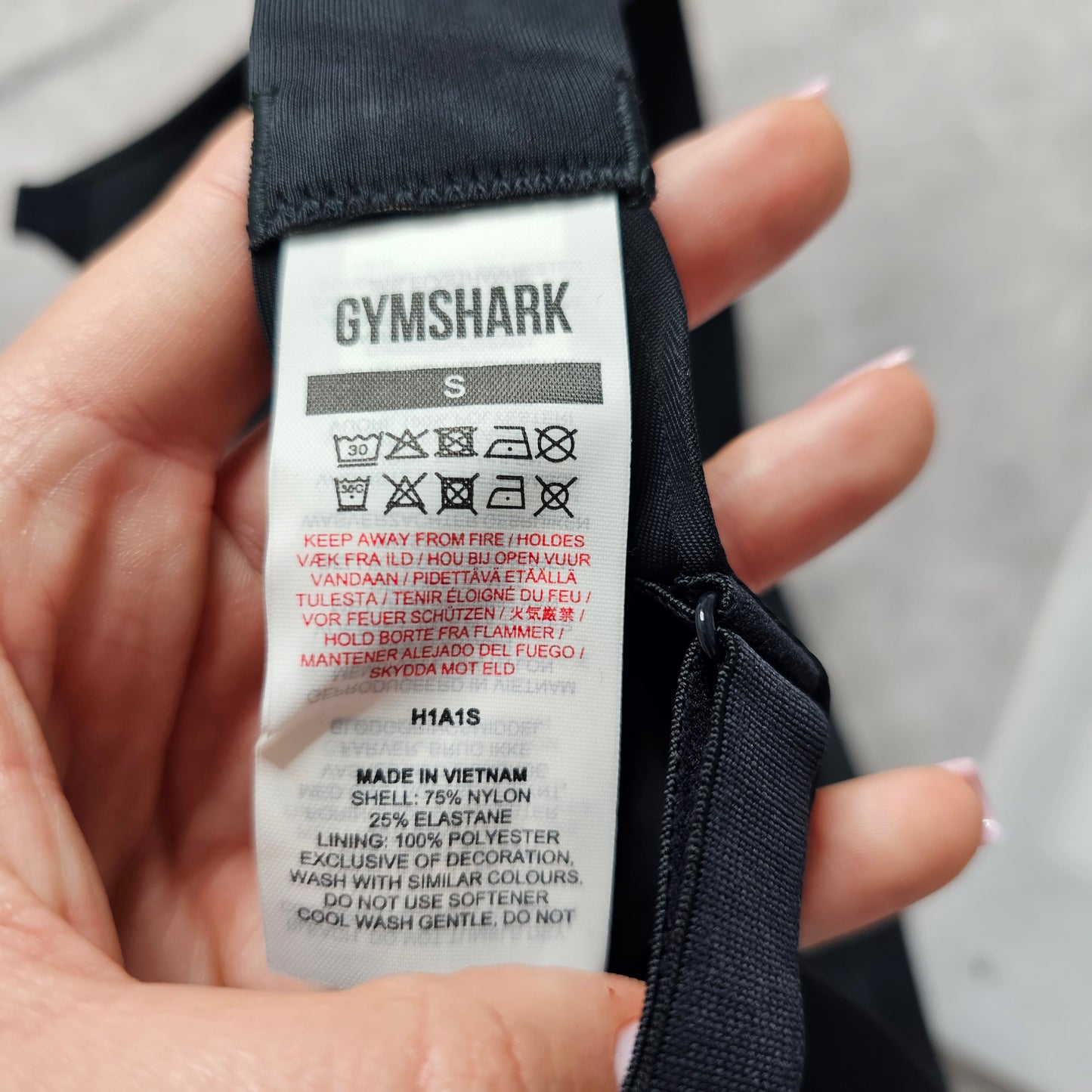 Gymshark Women’s Everyday Bonded Bra – Black Size S