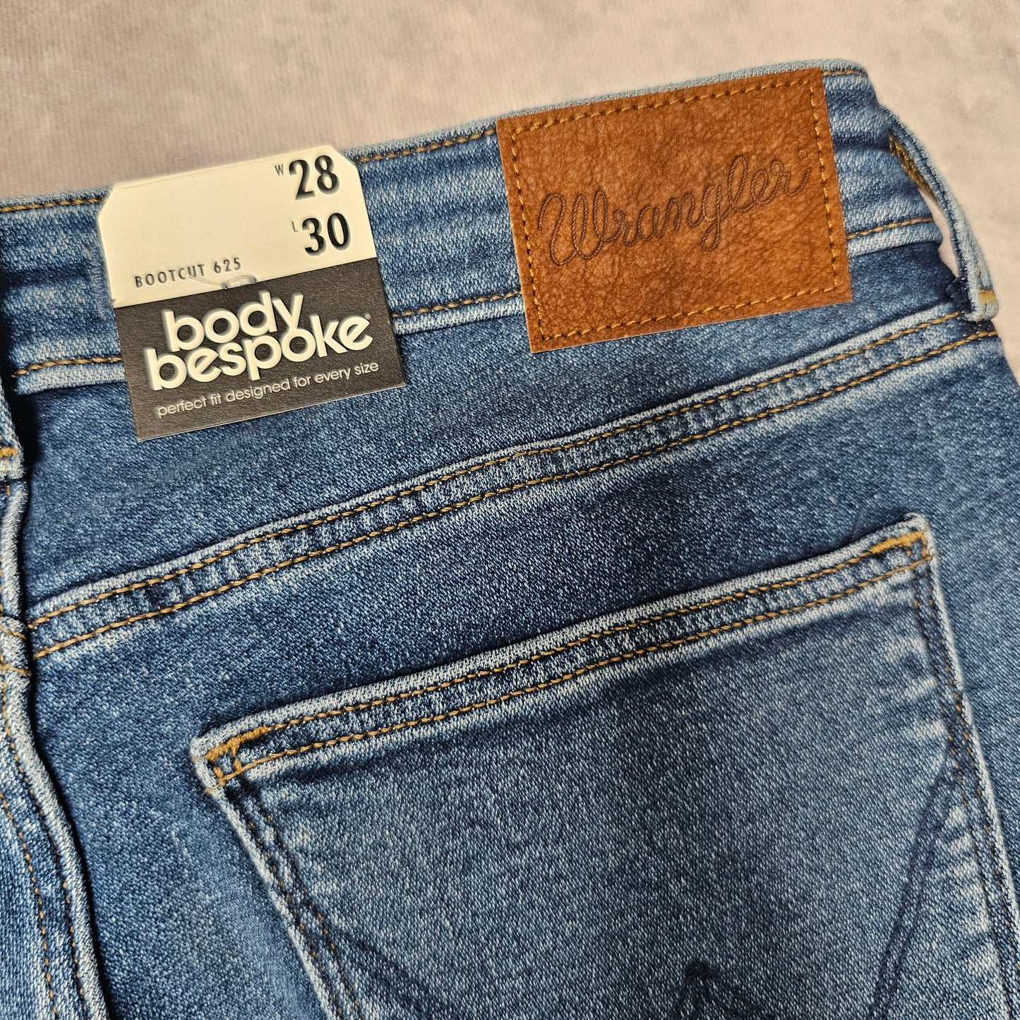 Wrangler Body Bespoke Bootcut Jeans – Blue W28 L30