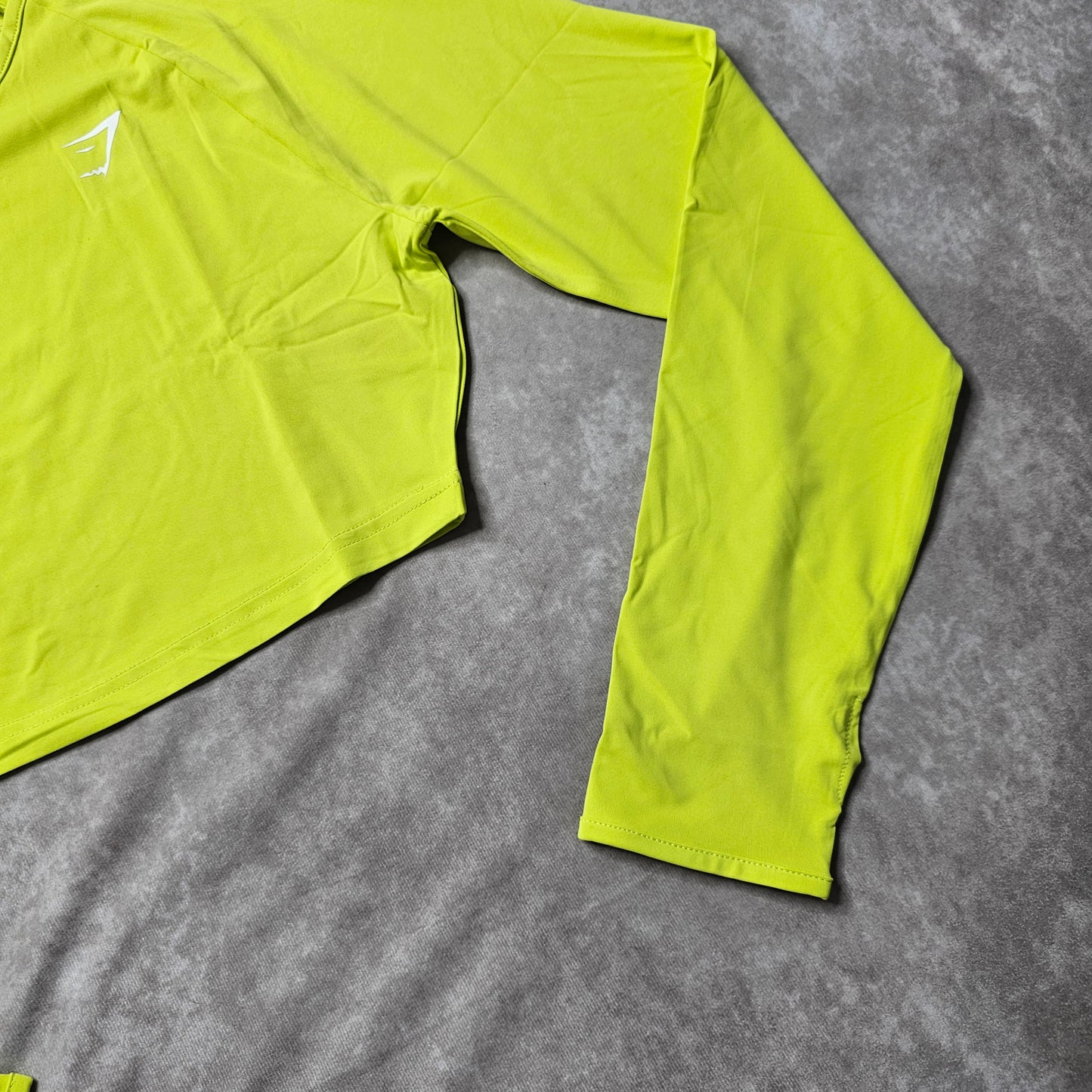 Gymshark Long Sleeve Crop Top – Neon Yellow Size M
