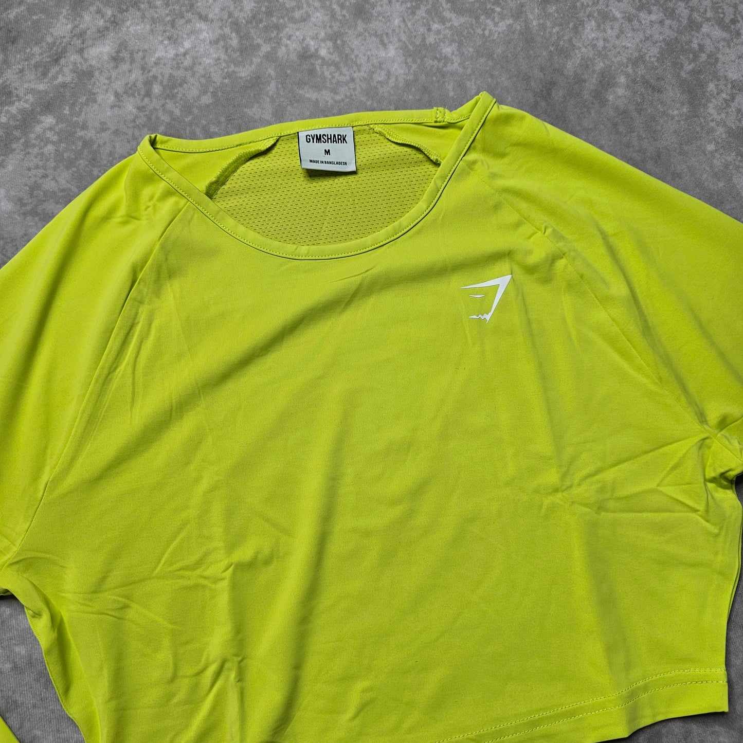 Gymshark Long Sleeve Crop Top – Neon Yellow Size M