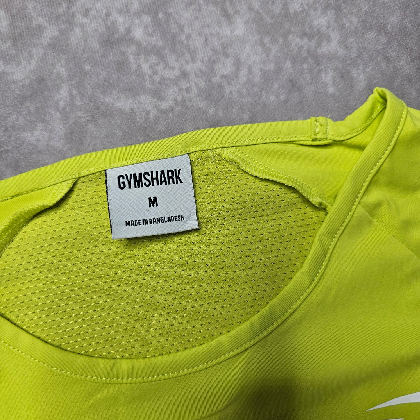 Gymshark Long Sleeve Crop Top – Neon Yellow Size M