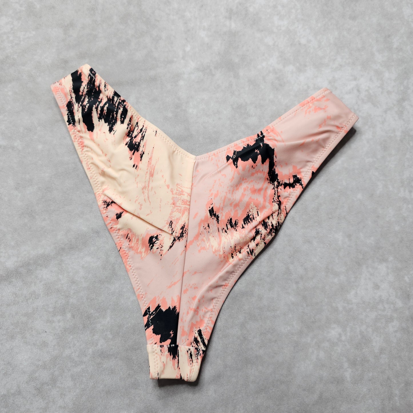 Gymshark Bikini Bottoms – Pink Abstract Print Size XS-S