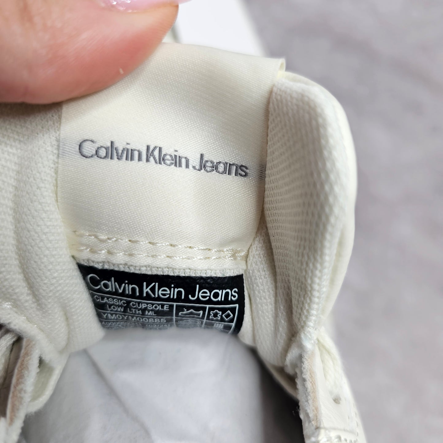 Calvin Klein Jeans Men's Cupsole Leather Trainers – Cream UK 7