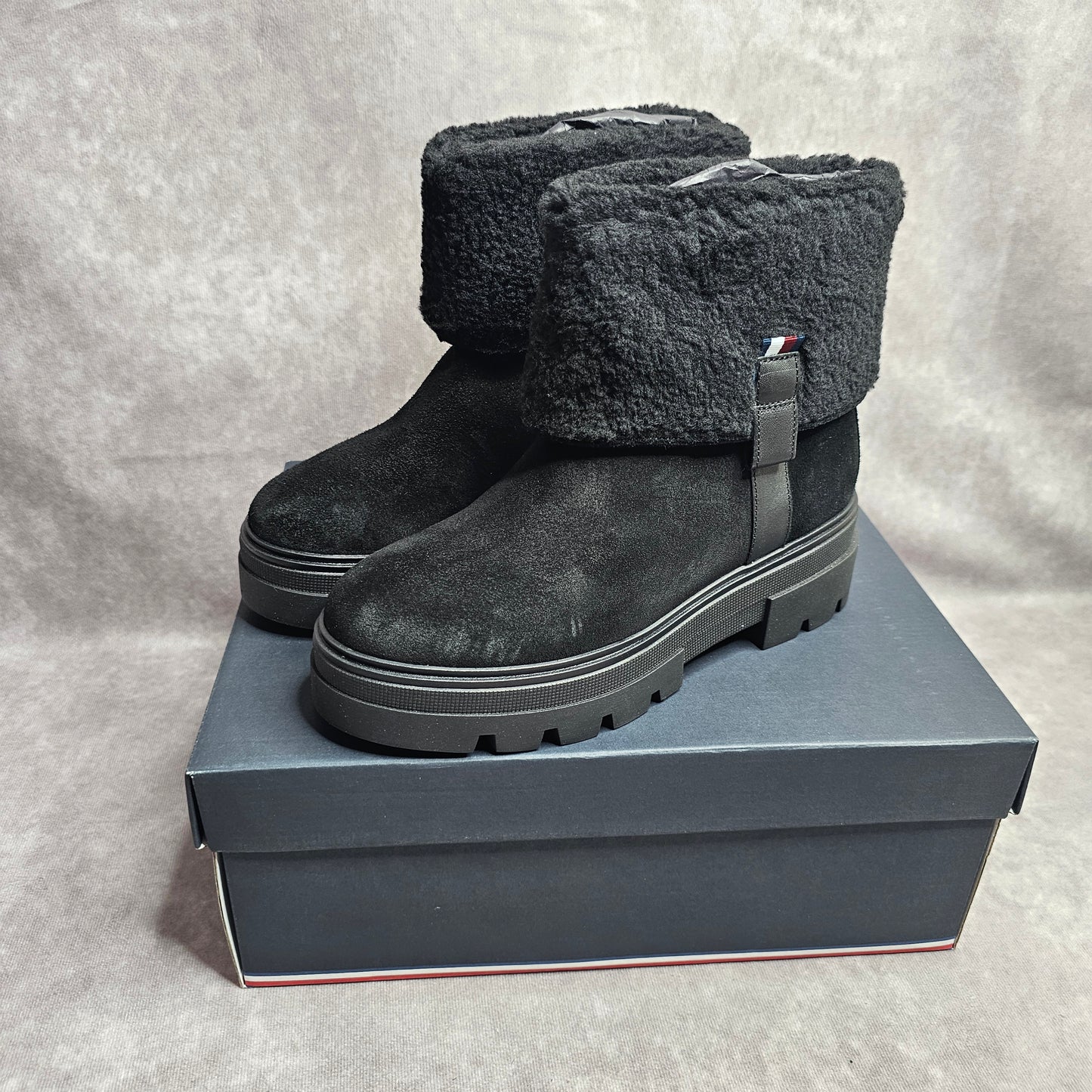 Tommy Hilfiger Suede Roll-Down Boots – Black UK 3.5