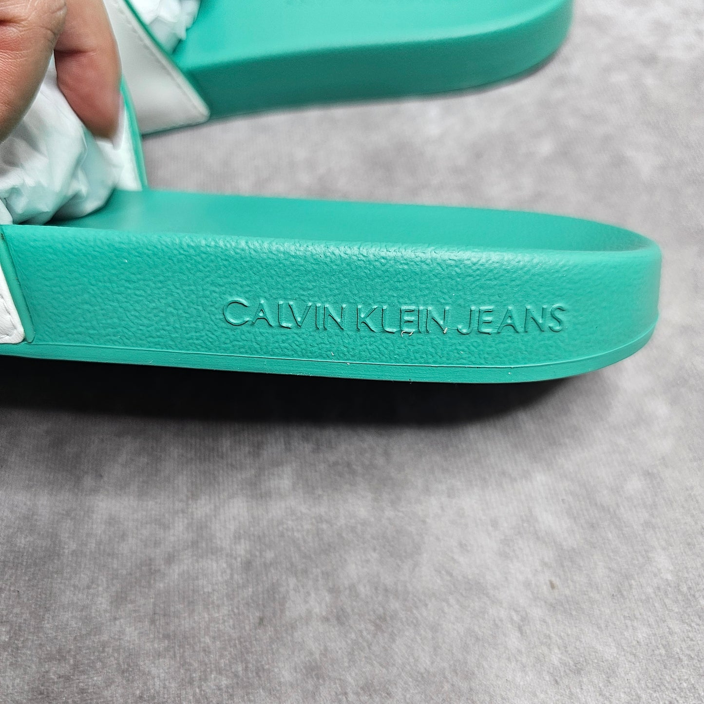Calvin Klein Jeans Men's Institutional Slides – Green/White UK 9-10.5