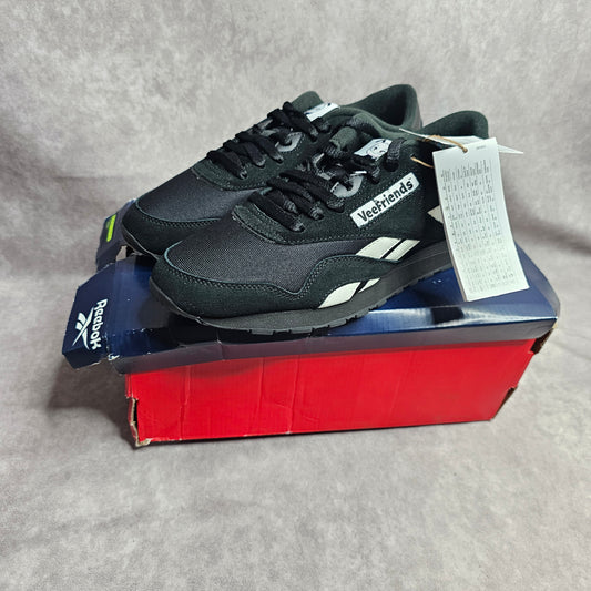 Reebok Men's Classic Nylon VeeFriends Trainers – Black/White UK 8