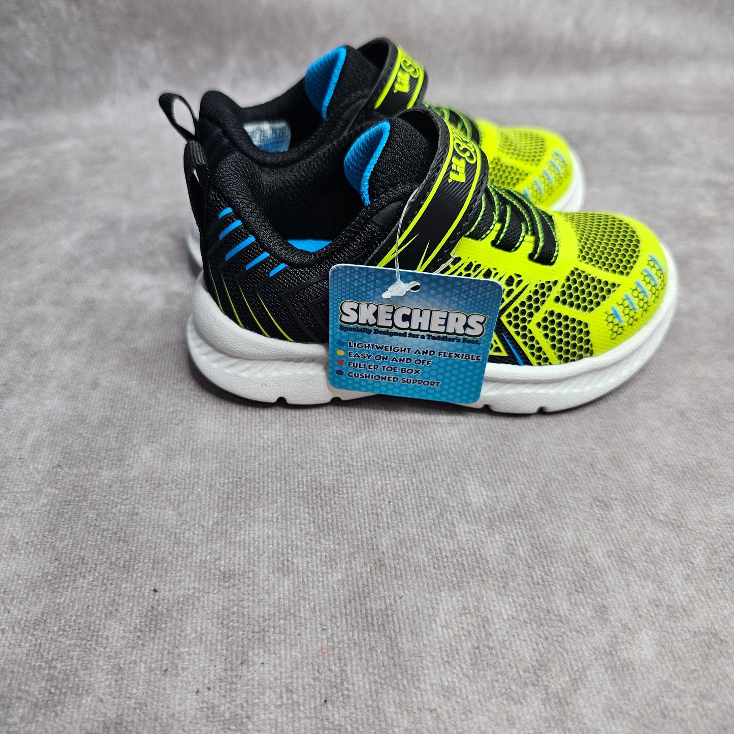 Skechers Boys Comfy Flex 2.0 Tronox Trainers – Black/Lime UK 4