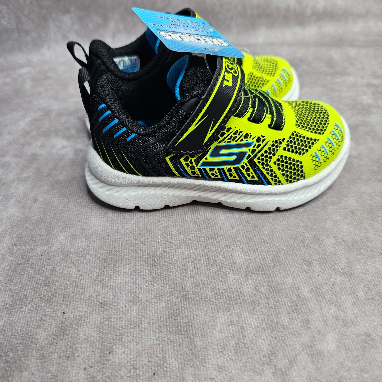Skechers Boys Comfy Flex 2.0 Tronox Trainers – Black/Lime UK 4