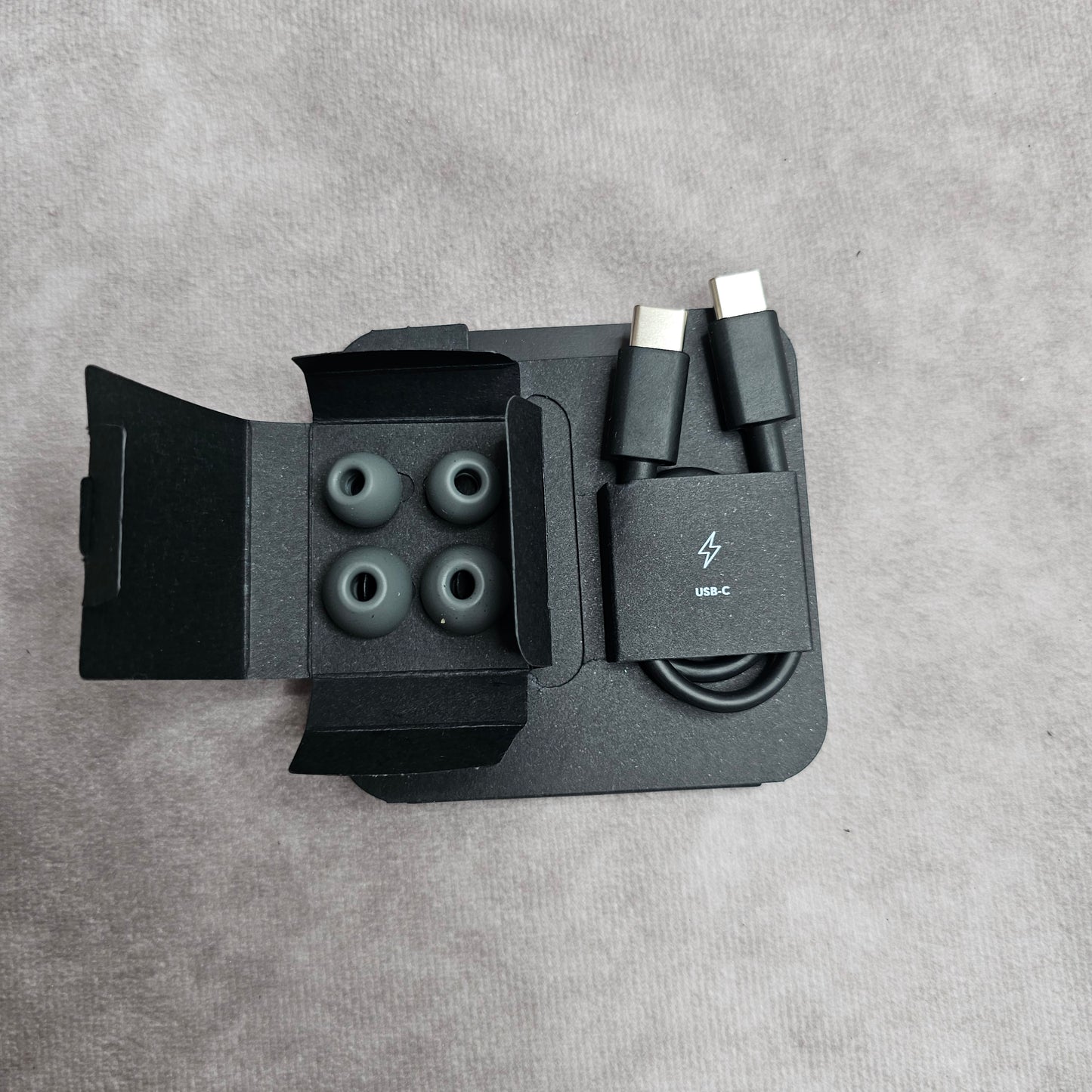 Beats Fit Pro Replacement Ear Tips & USB-C Cable Black