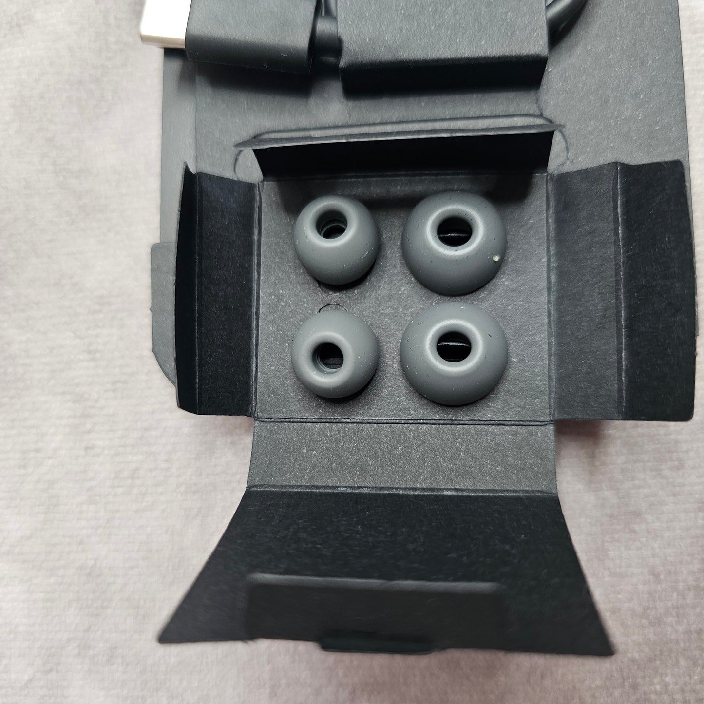 Beats Fit Pro Replacement Ear Tips & USB-C Cable Black