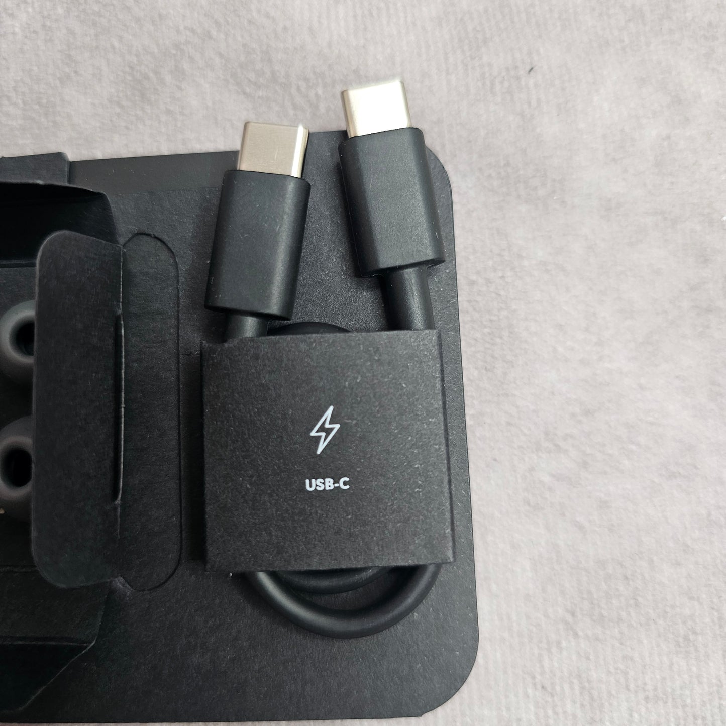 Beats Fit Pro Replacement Ear Tips & USB-C Cable Black
