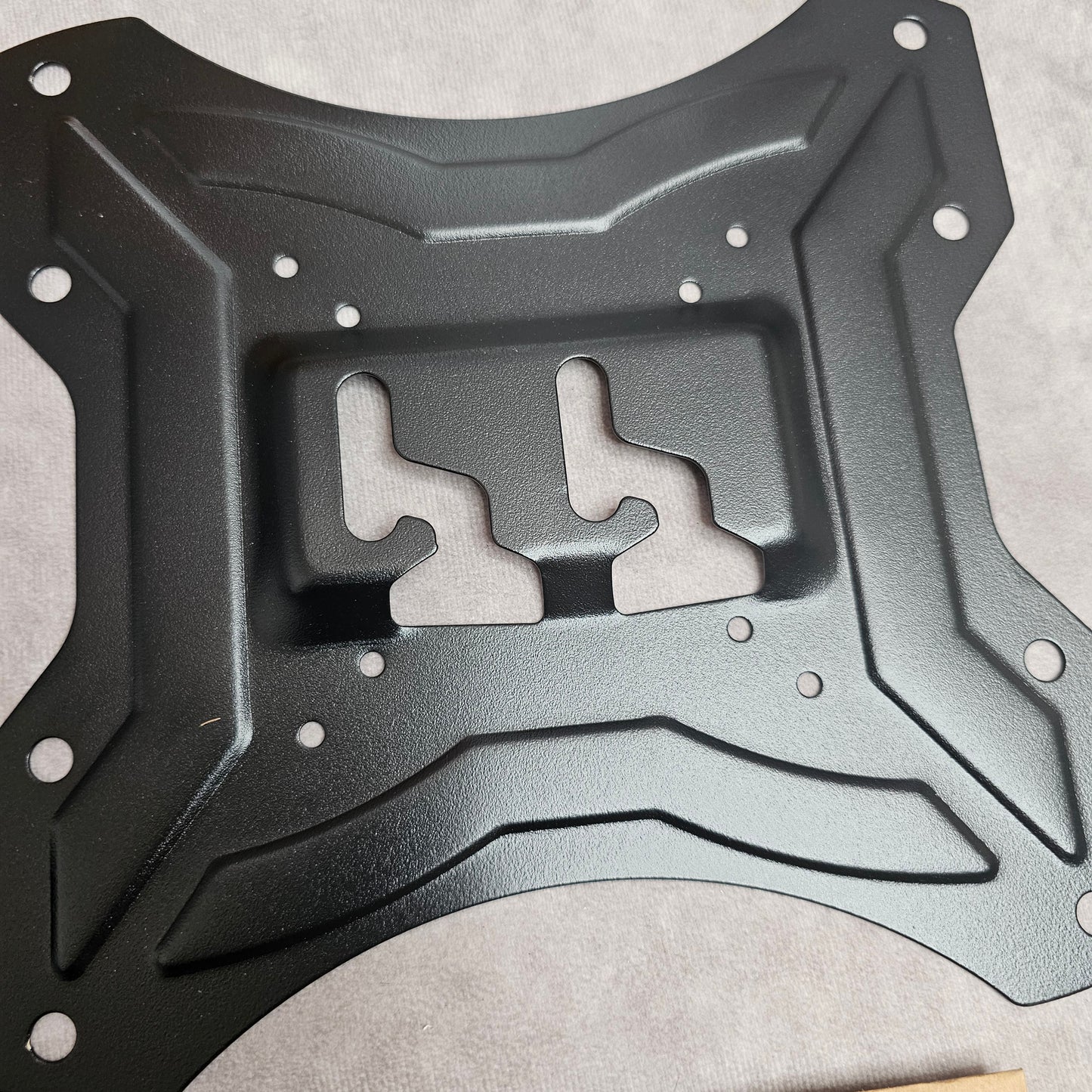 D-Line Flat TV Wall Mount Bracket – Black