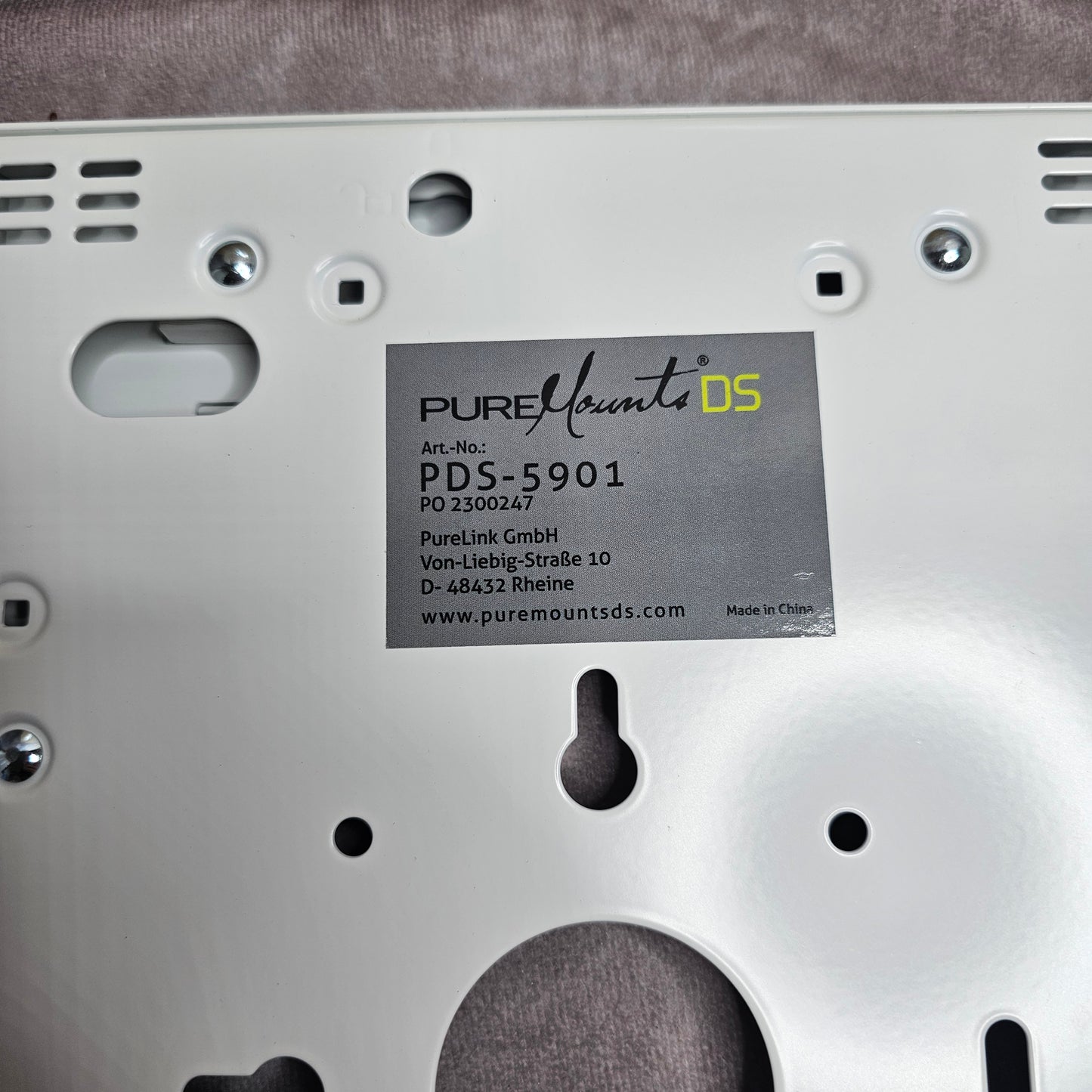 PureMounts Tablet Enclosure PDS-5901 Lockable White