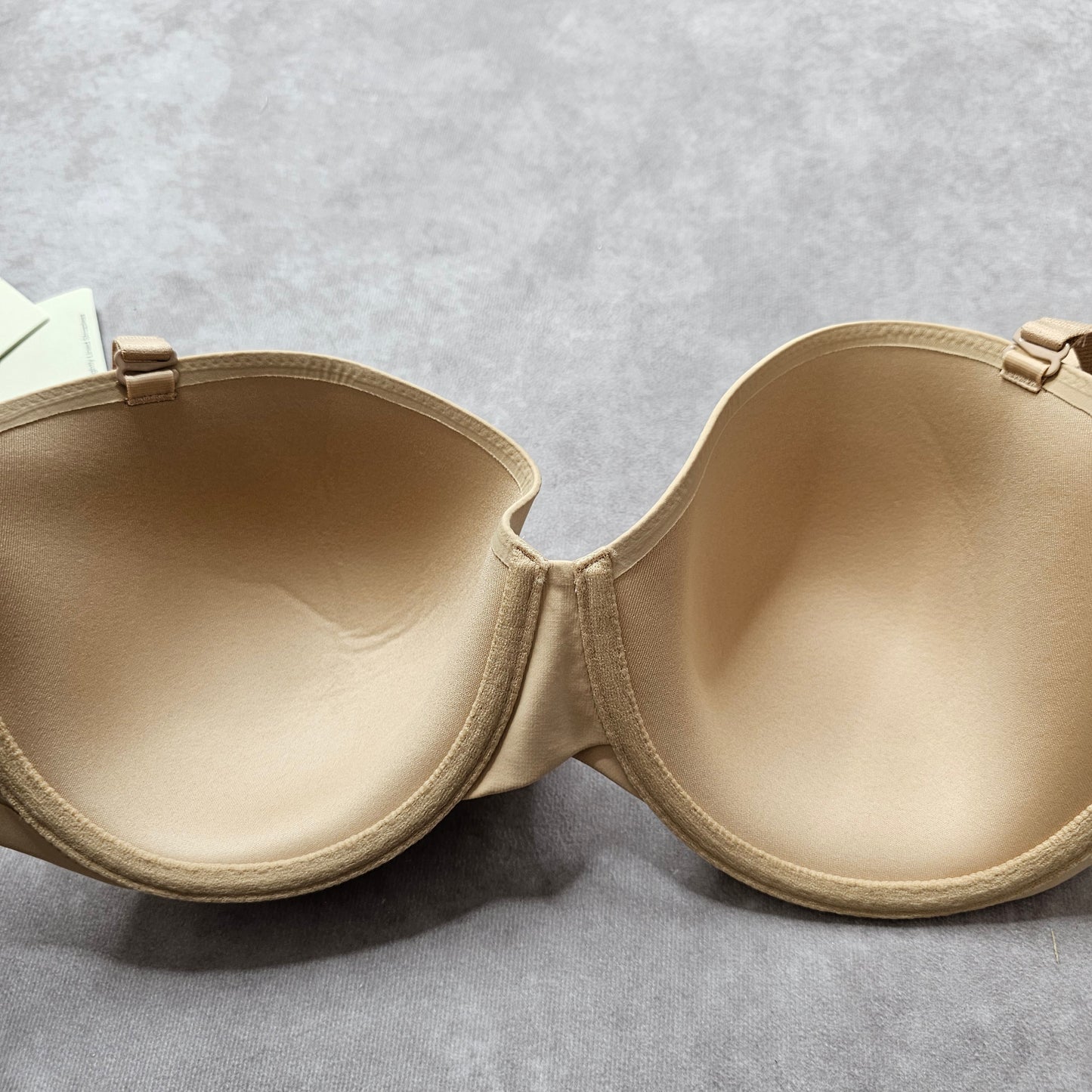 Calvin Klein Strapless Bra Lightly Lined – Nude UK 36D