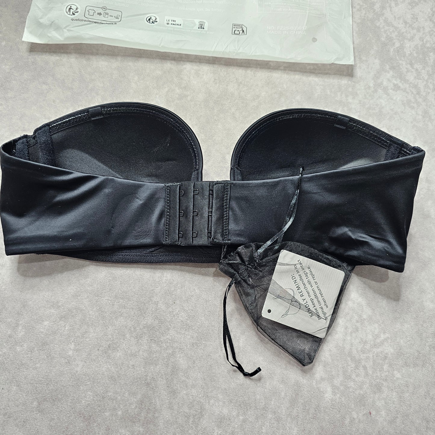 DotVol Multiway Deep U Plunge Strapless Bra – Black UK 36B