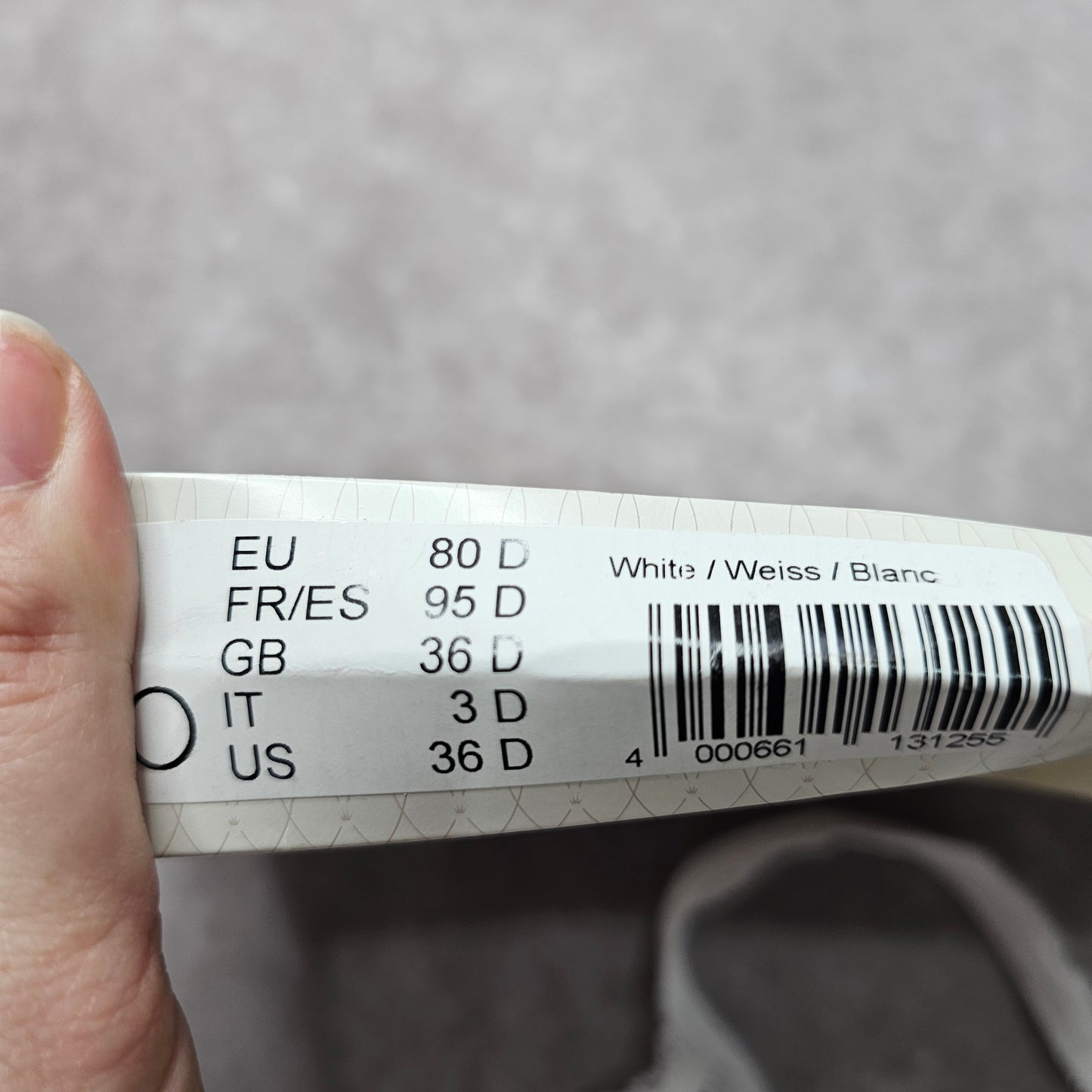 Triumph Stellina Wired Bra – White UK 36D