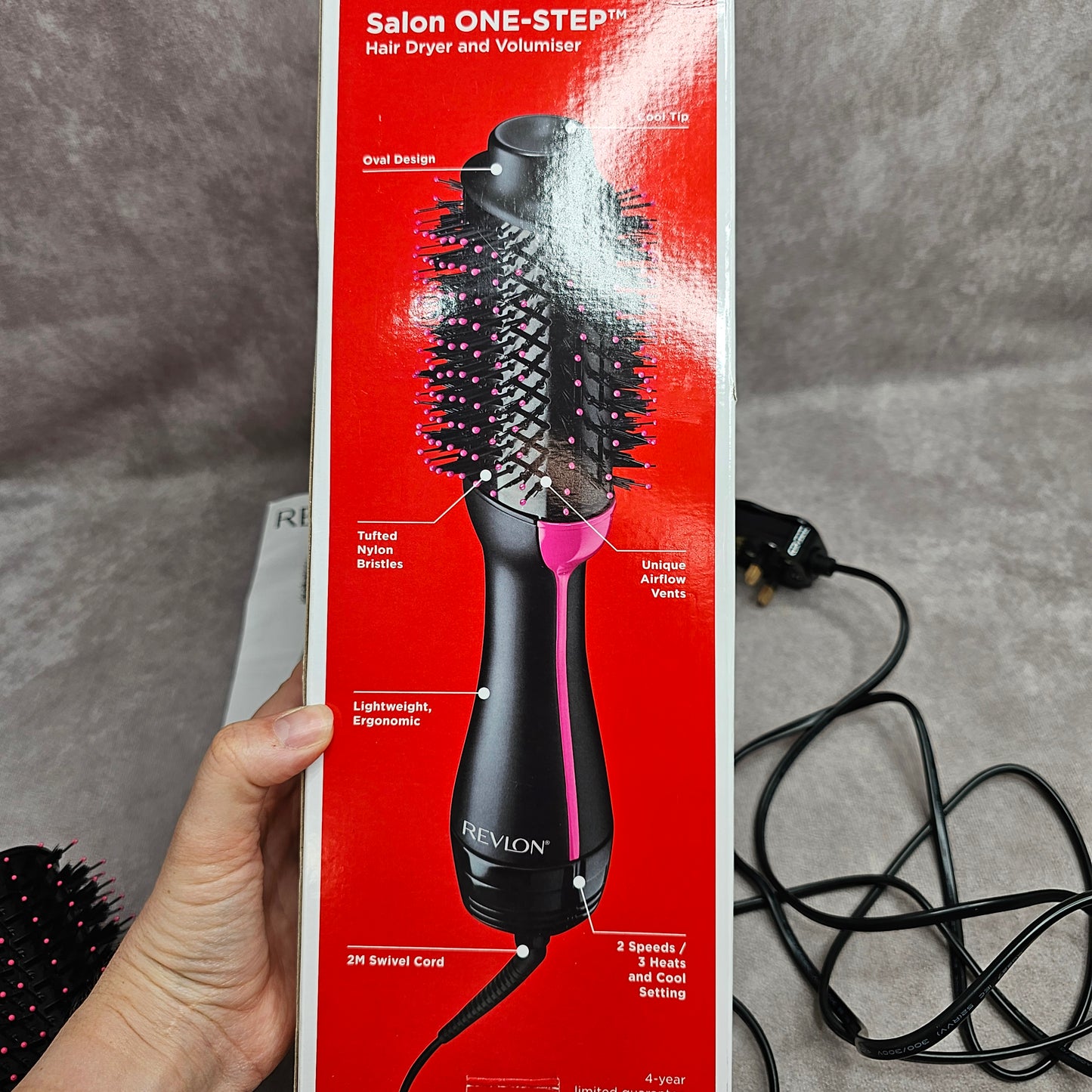 Revlon One-Step Volumiser Hair Dryer Brush – Black/Pink