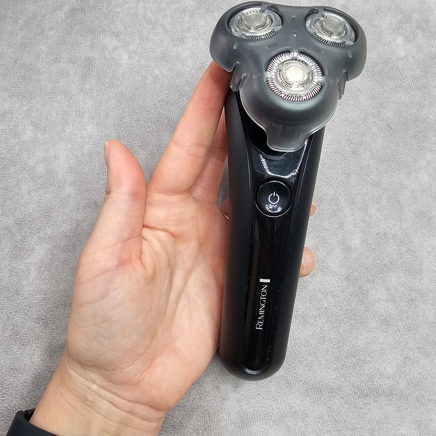 Remington Limitless X5 Rotary Shaver – Black