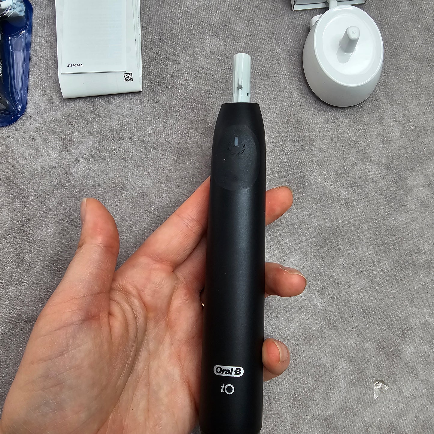 Oral-B iO Series 2 Electric Toothbrush – Black