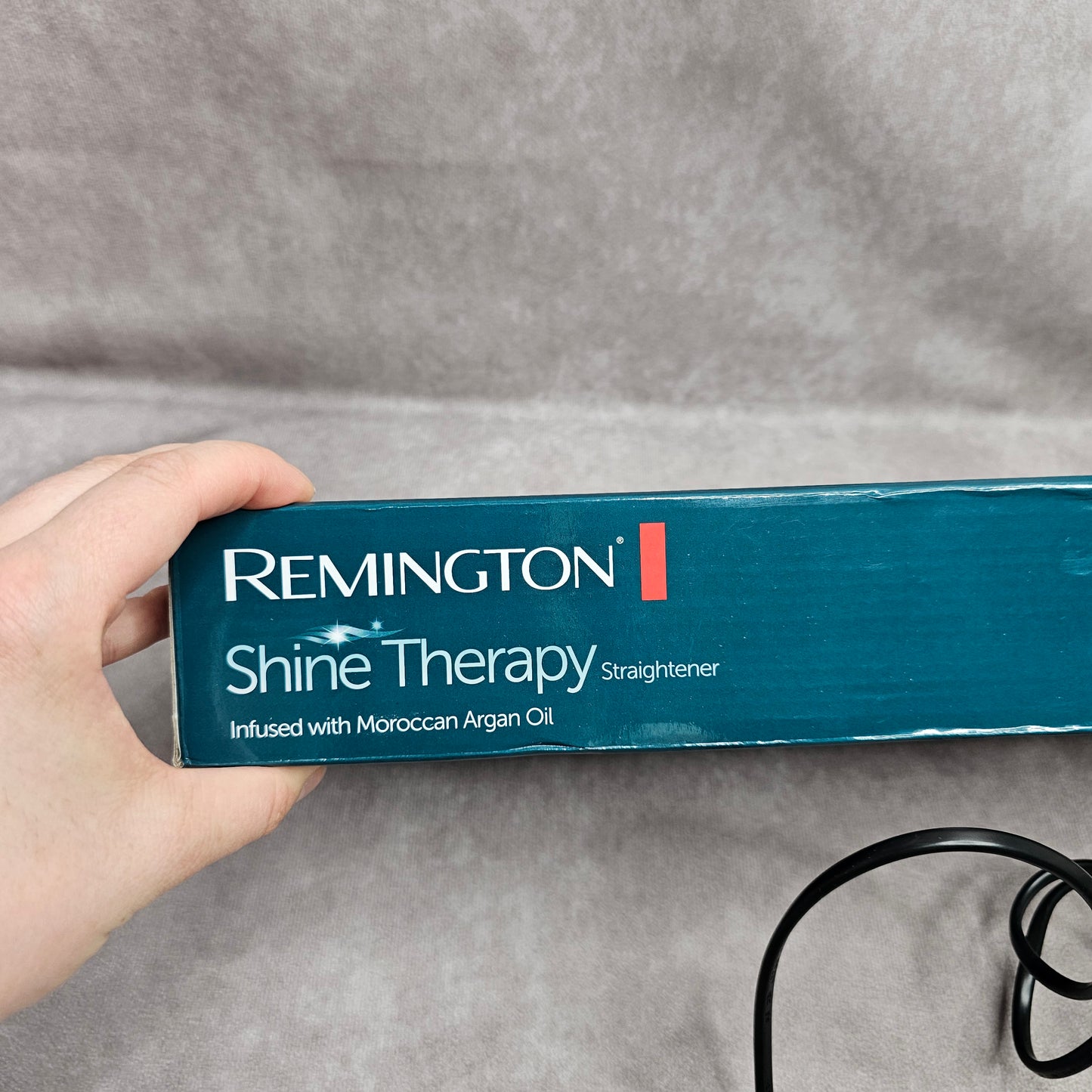 Remington Shine Therapy Hair Straightener S8500 – White