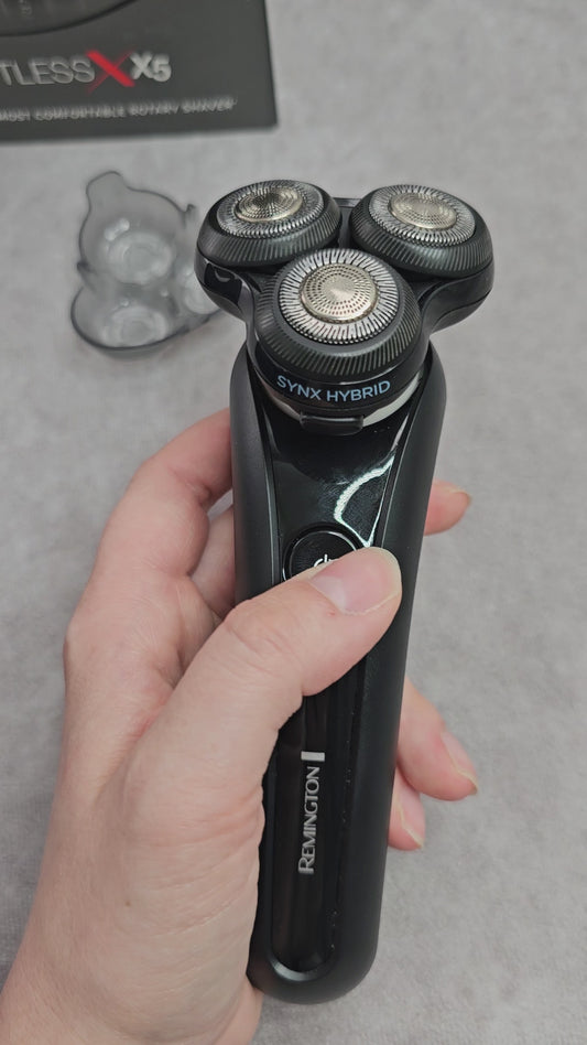 Remington Limitless X5 Rotary Shaver – Black